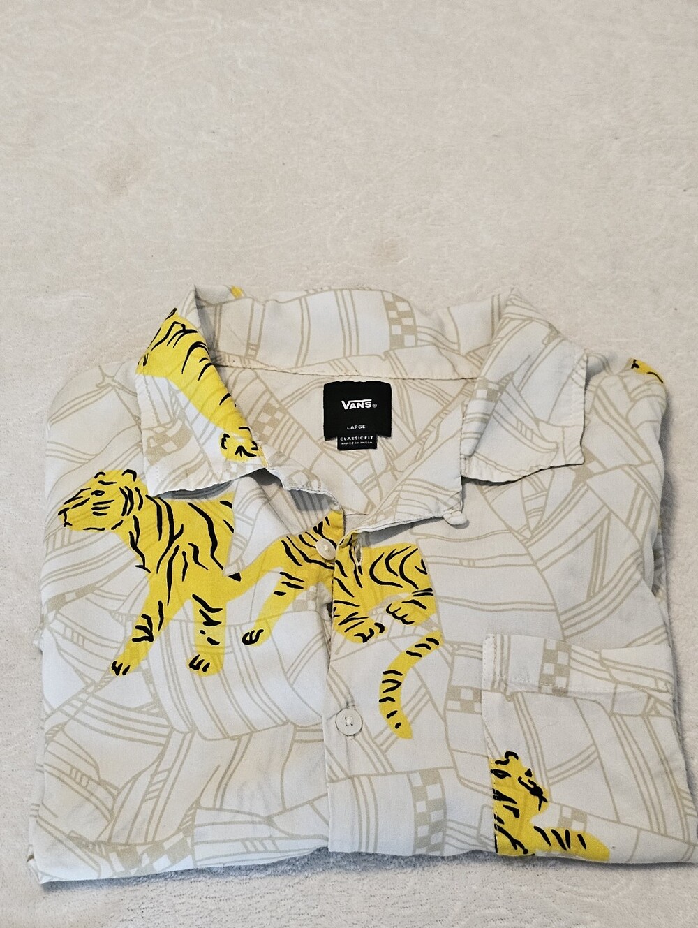 Vans Tiger Print Short Sleeve Button Up Shirt Men's Large Classic Fit White SS23